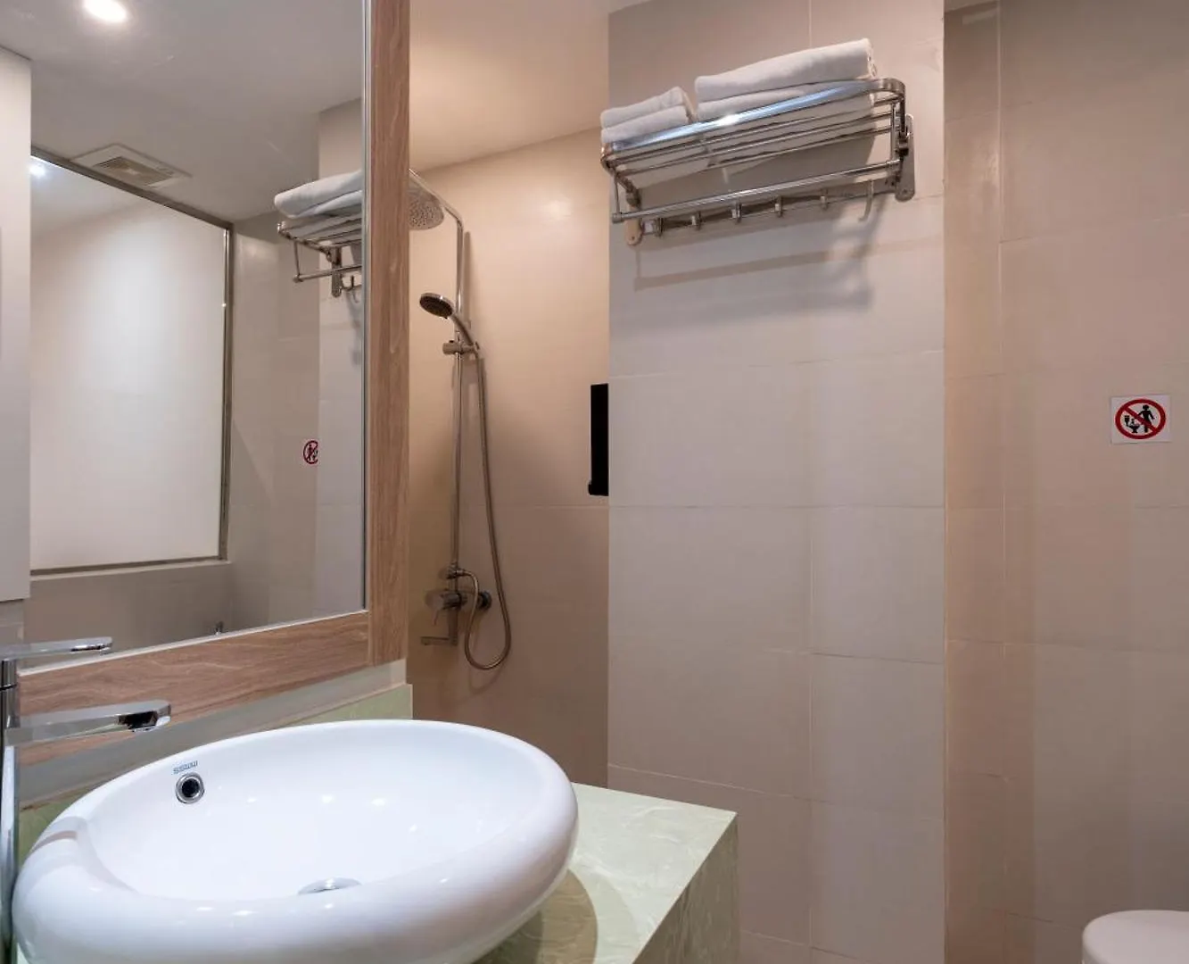 Chiic House Nha Trang Hotel