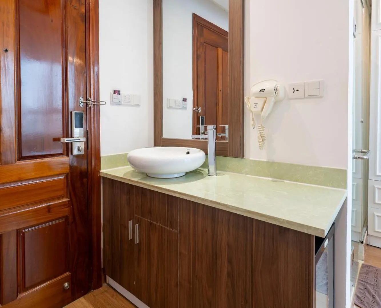 Chiic House Nha Trang Hotel